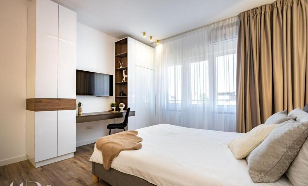 Majestic Apartament With View In Magheru Бухарест Экстерьер фото